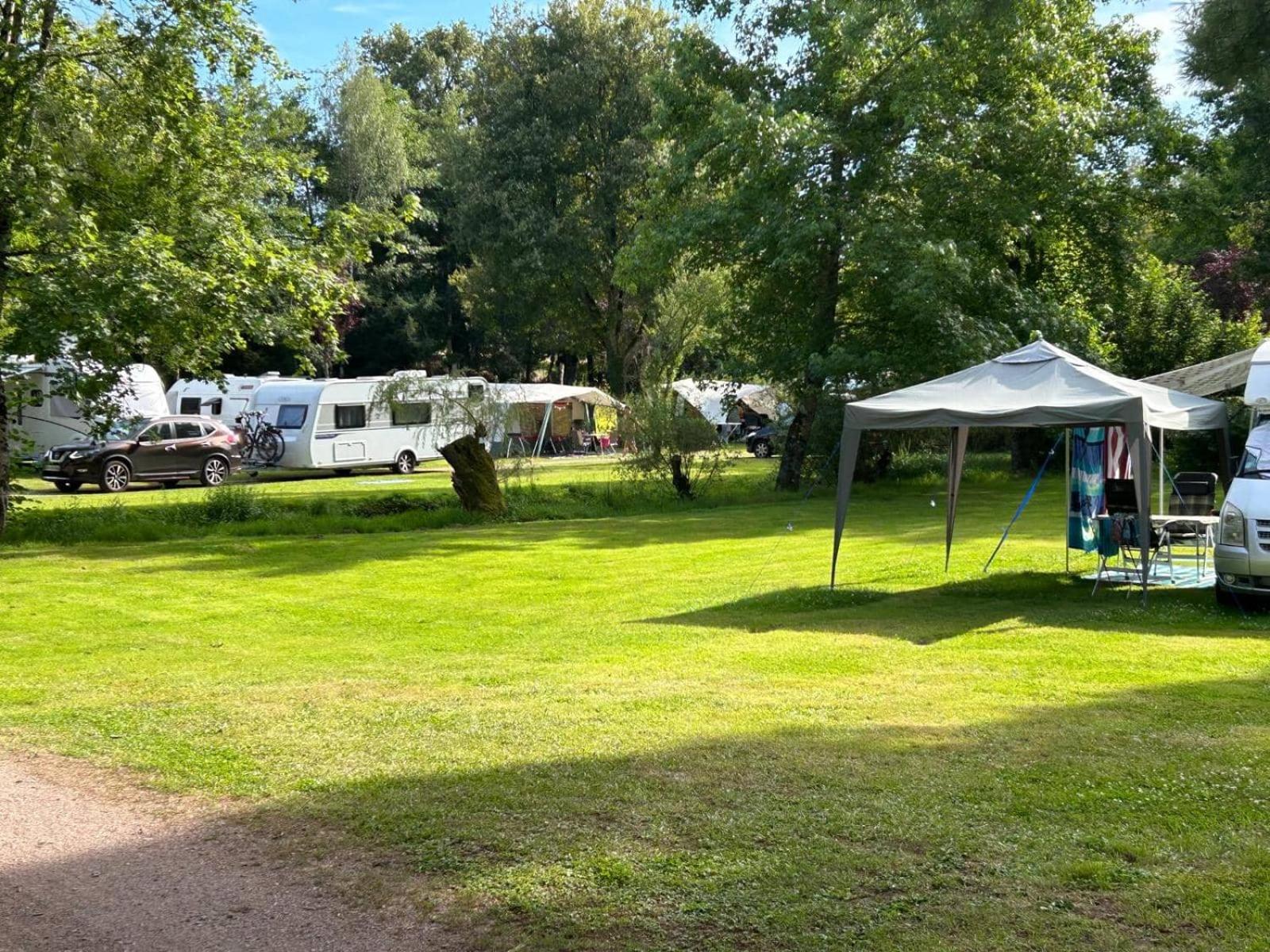 Camping Des Bains Saint-Honoré Habitación foto