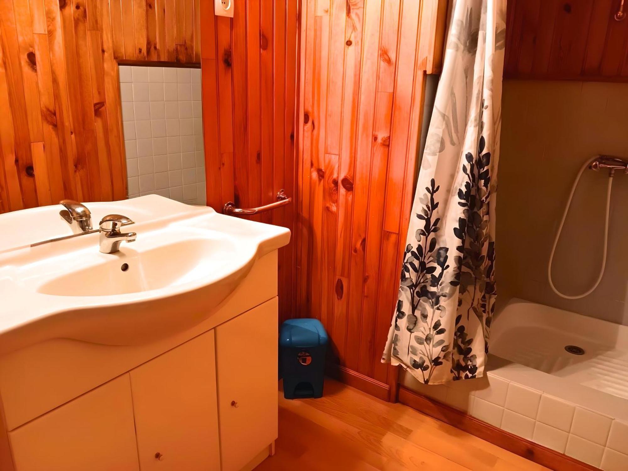 Camping Des Bains Saint-Honoré Habitación foto